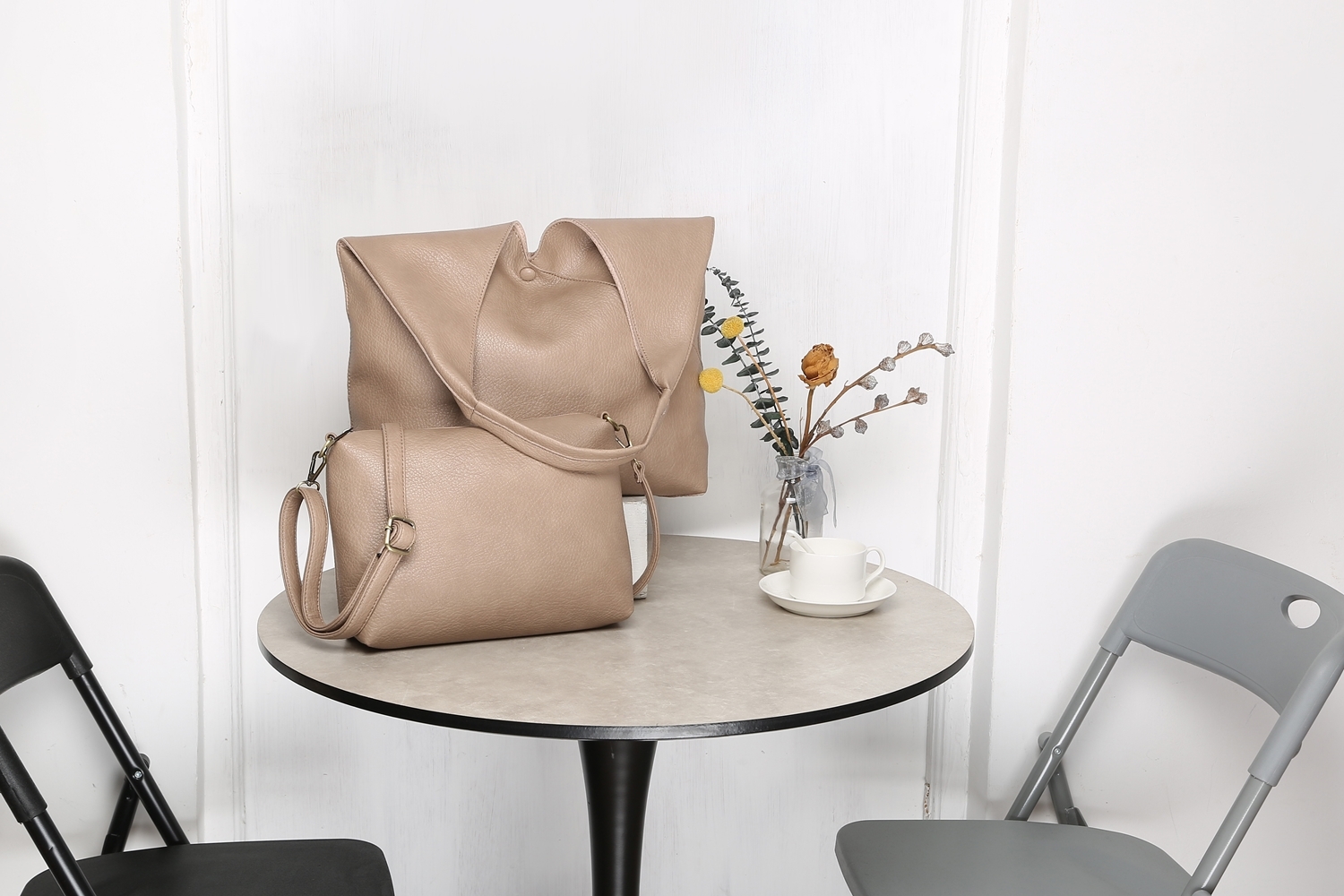 976 _Bag in a bag_