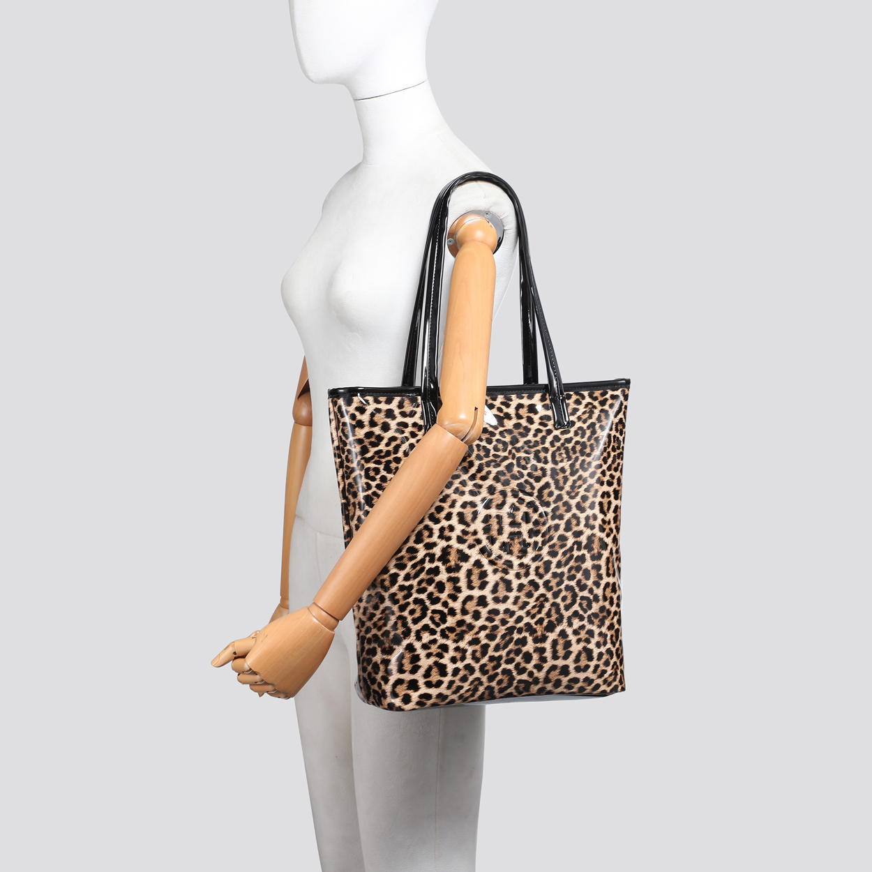 25438  Leopard Print Patent Tote Bag