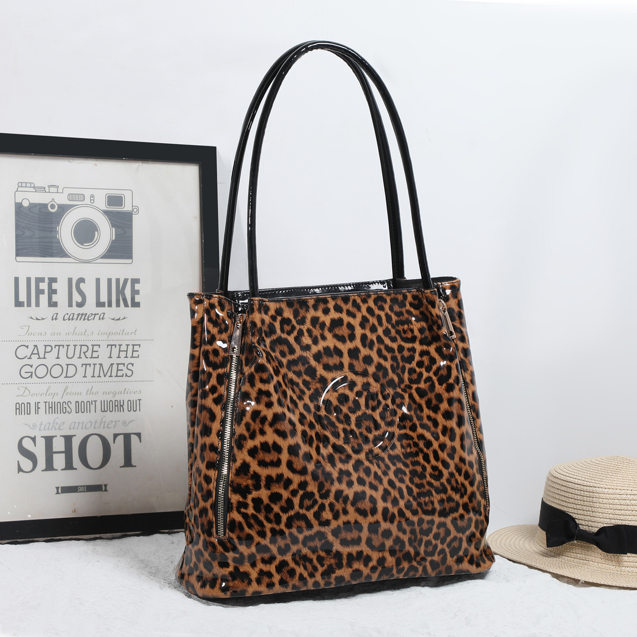 25440  Leopard Print Patent Tote Bag