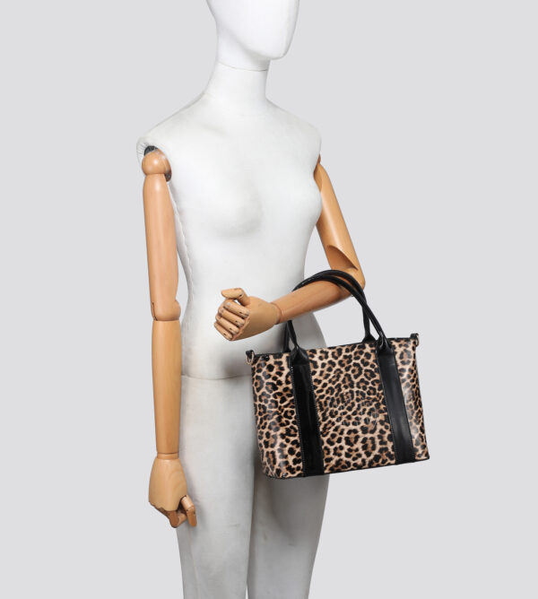25447  Leopard Print Tote Bag