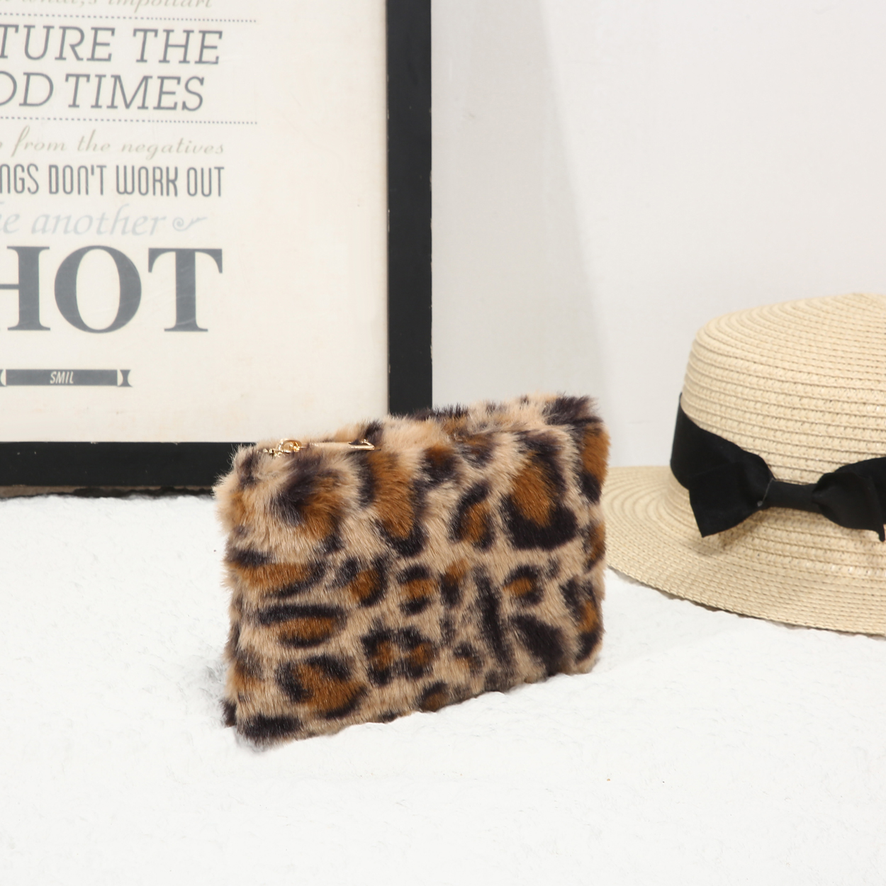 25419 Faux Fur Purse