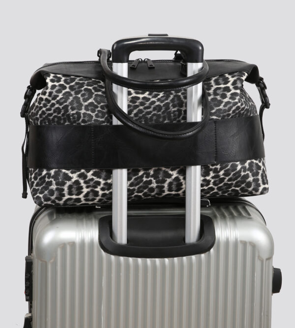 25437  Leopard Print Cabin Bag Duffle Bag
