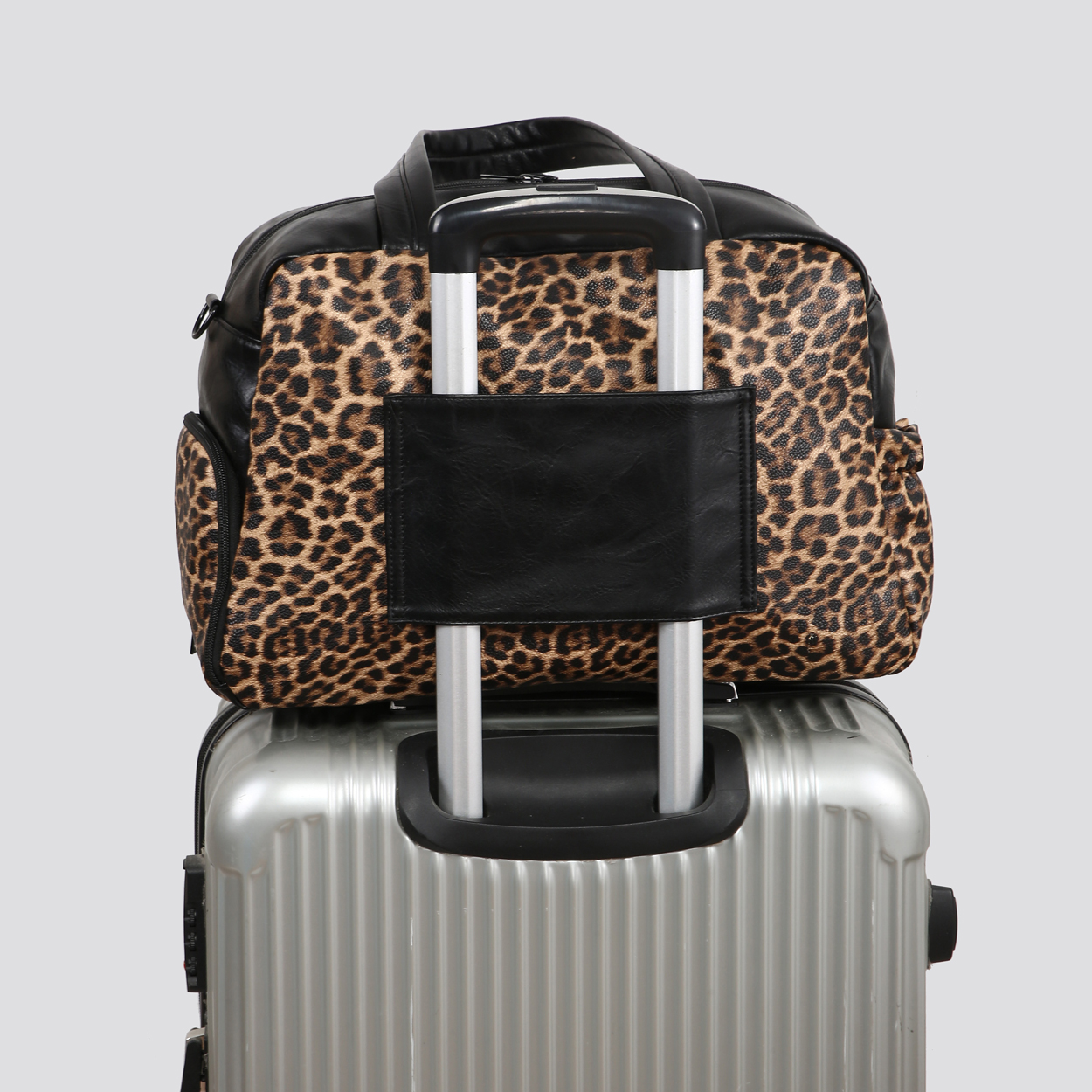 25435  Leopard Print Cabin Bag Duffle Bag